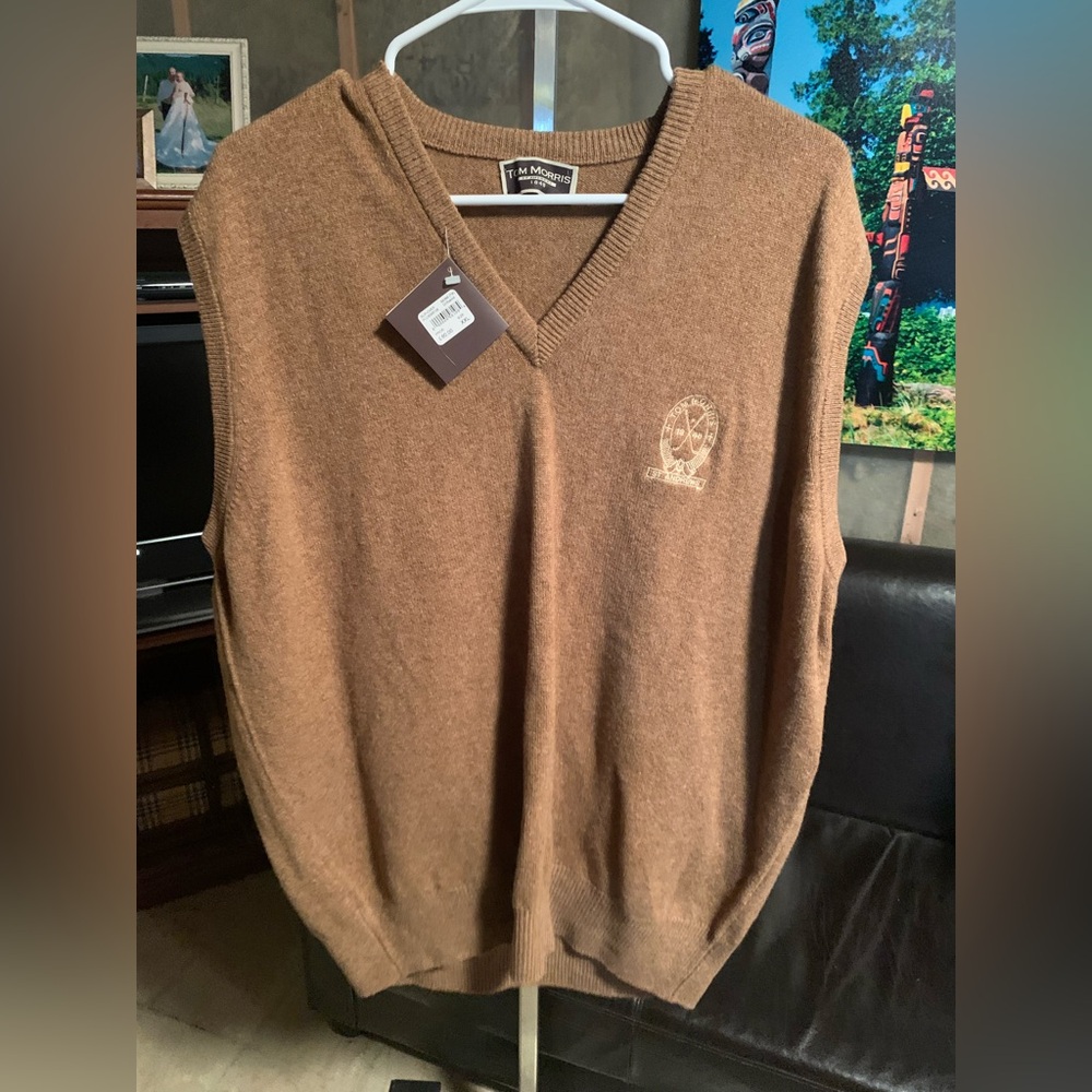 Tom Morris St. Andrew’s sweater vest. Men’s XXL. New with tags.